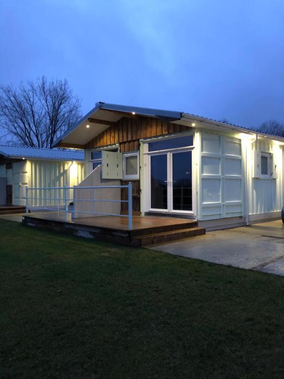 Lake View Lodge Chichester Esterno foto